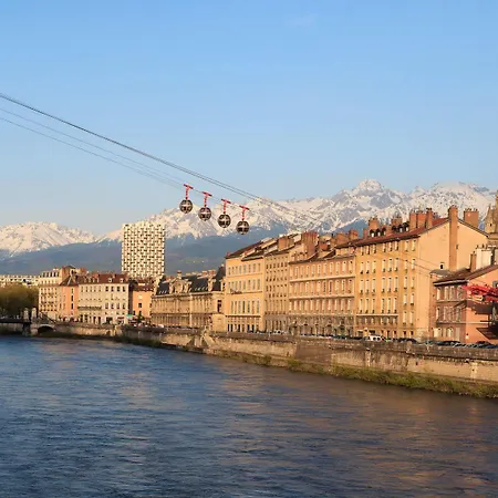 De L'europe Hyper-centre 3* Grenoble